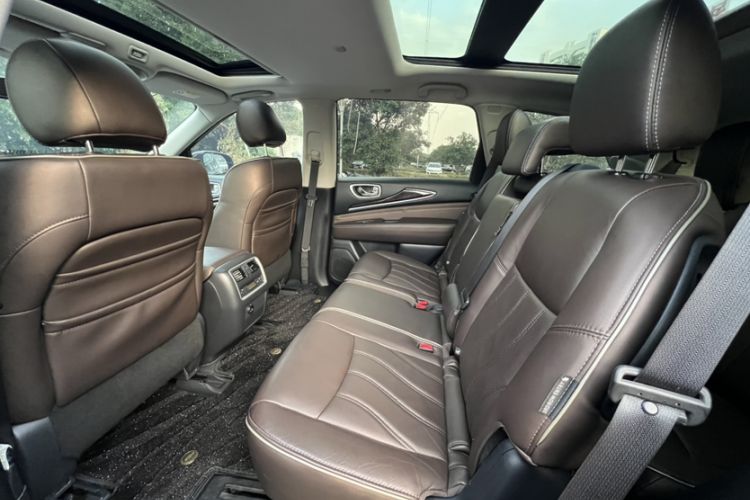 Used Infiniti QX60 2020 2.5 S/C Hybrid Two-Wheel-Drive Excellence Edition Interior 4