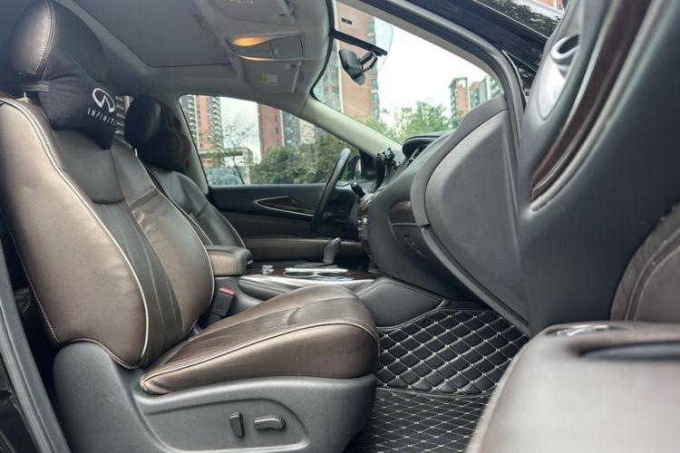 Used Infiniti QX60 2020 2.5 S/C Hybrid Two-Wheel-Drive Excellence Edition Interior 4