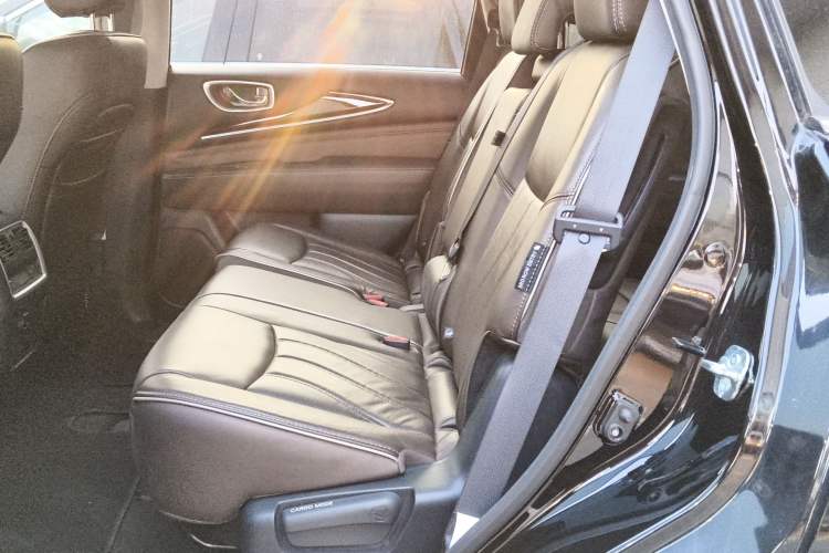 Used Infiniti QX60 2020 2.5 S/C Hybrid Two-Wheel-Drive Excellence Edition Interior 4