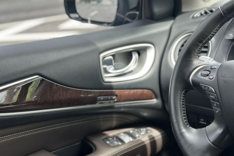 Used Infiniti QX60 2020 2.5 S/C Hybrid Two-Wheel-Drive Excellence Edition Interior 6