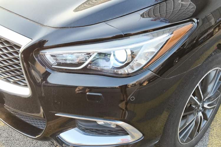 Used Infiniti QX60 2020 2.5 S/C Hybrid Two-Wheel-Drive Excellence Edition Left Front Headlight