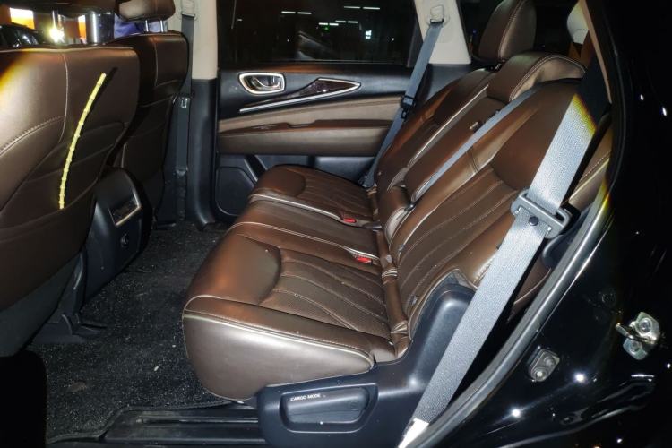 Used Infiniti QX60 2020 2.5 S/C Hybrid Two-Wheel-Drive Excellence Edition Left Rear Seat