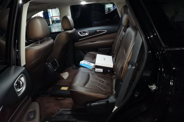 Used Infiniti QX60 2020 2.5 S/C Hybrid Two-Wheel-Drive Excellence Edition Left Rear Seat