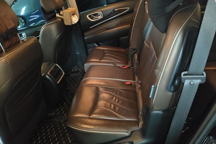 Used Infiniti QX60 2020 2.5 S/C Hybrid Two-Wheel-Drive Excellence Edition Left Rear Seat