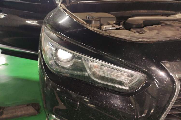 Used Infiniti QX60 2020 2.5 S/C Hybrid Two-Wheel-Drive Excellence Edition Right Front Headlight