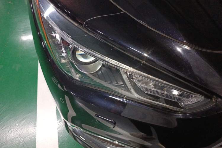 Used Infiniti QX60 2020 2.5 S/C Hybrid Two-Wheel-Drive Excellence Edition Right Front Headlight