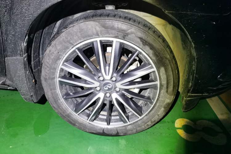 Used Infiniti QX60 2020 2.5 S/C Hybrid Two-Wheel-Drive Excellence Edition Right Front Wheel Hub