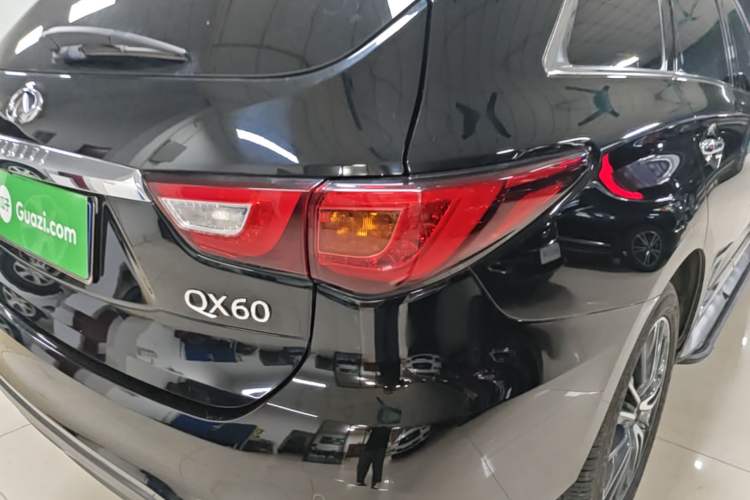 Used Infiniti QX60 2020 2.5 S/C Hybrid Two-Wheel-Drive Excellence Edition Right Rear Taillight