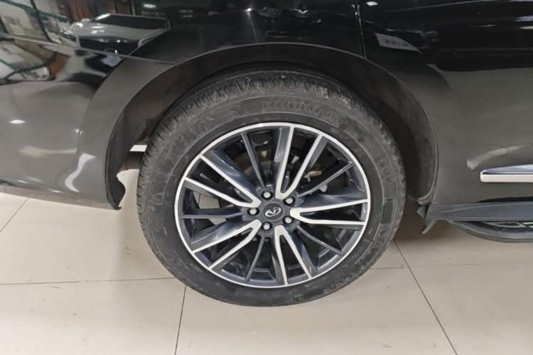 Used Infiniti QX60 2020 2.5 S/C Hybrid Two-Wheel-Drive Excellence Edition Right Rear Wheel Hub