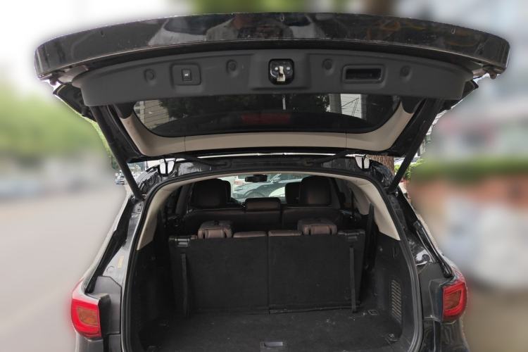 Used Infiniti QX60 2020 2.5 S/C Hybrid All-Wheel-Drive Versatile Edition Trunk