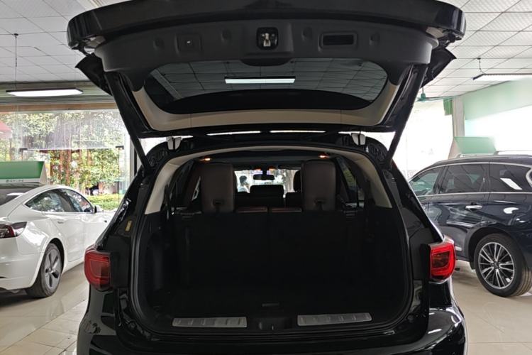 Used Infiniti QX60 2020 2.5 S/C Hybrid Two-Wheel-Drive Excellence Edition Trunk