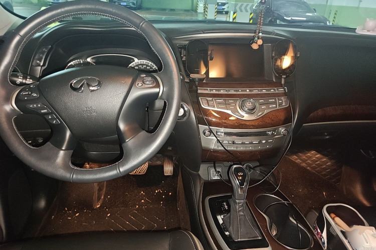 Used Infiniti QX60 2020 2.5 S/C Hybrid Two-Wheel-Drive Excellence Edition Center Console