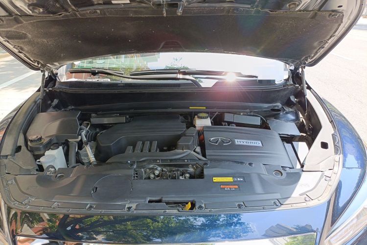 Used Infiniti QX60 2020 2.5 S/C Hybrid Two-Wheel-Drive Excellence Edition Engine Bay