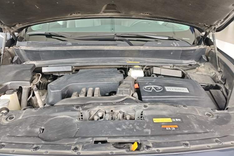 Used Infiniti QX60 2020 2.5 S/C Hybrid Two-Wheel-Drive Excellence Edition Engine Bay