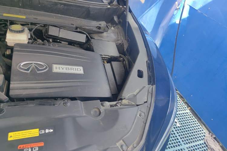 Used Infiniti QX60 2020 2.5 S/C Hybrid Two-Wheel-Drive Excellence Edition Engine Bay Left