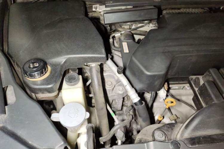 Used Infiniti QX60 2020 2.5 S/C Hybrid All-Wheel-Drive Versatile Edition Engine Bay Right