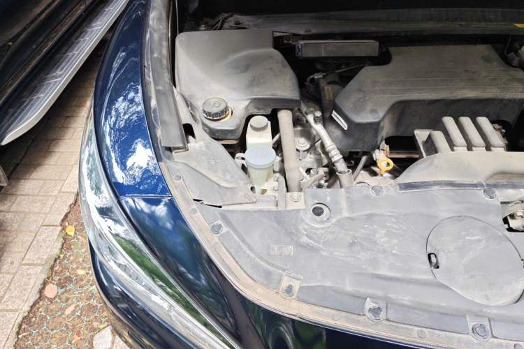 Used Infiniti QX60 2020 2.5 S/C Hybrid Two-Wheel-Drive Excellence Edition Engine Bay Right