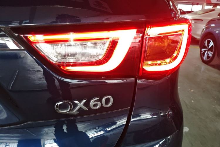 Used Infiniti QX60 2020 2.5 S/C Hybrid Two-Wheel-Drive Excellence Edition Exterior 3