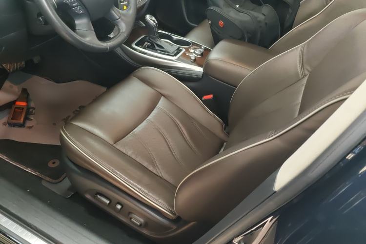 Used Infiniti QX60 2020 2.5 S/C Hybrid Two-Wheel-Drive Excellence Edition Left Front Seat