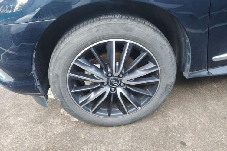 Used Infiniti QX60 2020 2.5 S/C Hybrid Two-Wheel-Drive Excellence Edition Left Front Wheel Hub