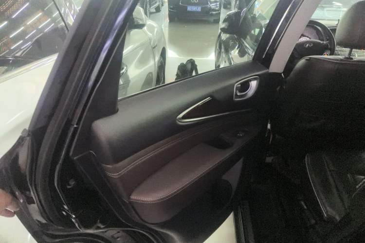 Used Infiniti QX60 2020 2.5 S/C Hybrid Two-Wheel-Drive Excellence Edition Left Rear Door Interior