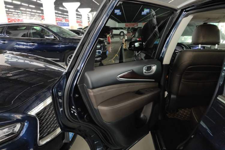 Used Infiniti QX60 2020 2.5 S/C Hybrid Two-Wheel-Drive Excellence Edition Left Rear Door Interior