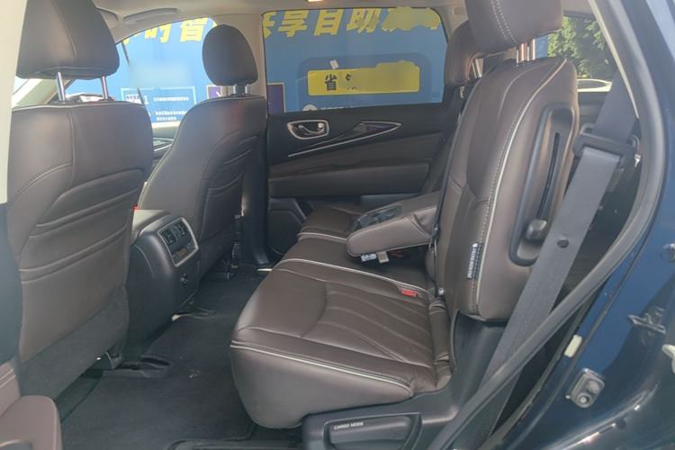Used Infiniti QX60 2020 2.5 S/C Hybrid Two-Wheel-Drive Excellence Edition Left Rear Seat
