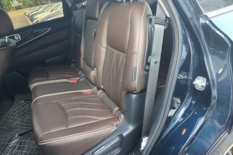 Used Infiniti QX60 2020 2.5 S/C Hybrid Two-Wheel-Drive Excellence Edition Left Rear Seat