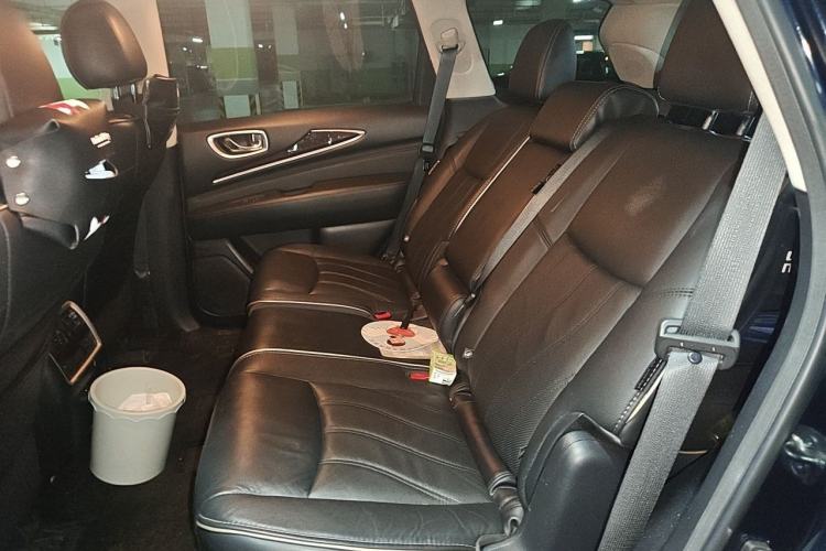 Used Infiniti QX60 2020 2.5 S/C Hybrid Two-Wheel-Drive Excellence Edition Left Rear Seat