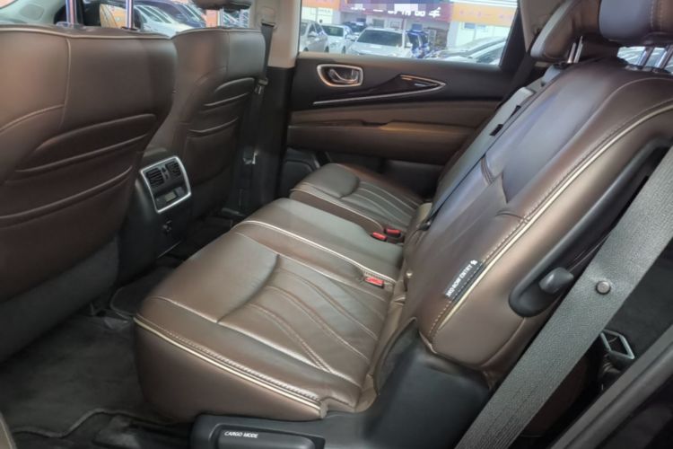 Used Infiniti QX60 2020 2.5 S/C Hybrid Two-Wheel-Drive Excellence Edition Left Rear Seat