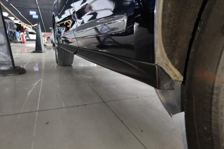 Used Infiniti QX60 2020 2.5 S/C Hybrid Two-Wheel-Drive Excellence Edition Left Side Sill