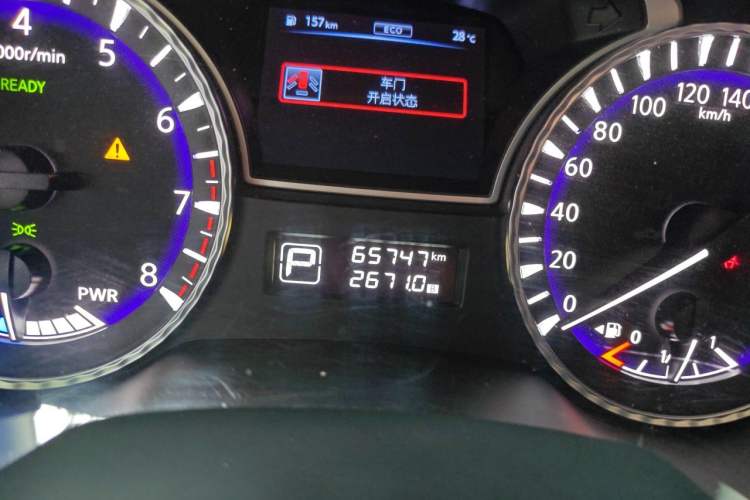 Used Infiniti QX60 2020 2.5 S/C Hybrid Two-Wheel-Drive Excellence Edition Odometer Close Up