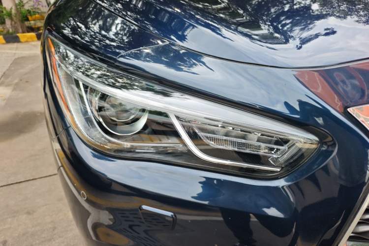 Used Infiniti QX60 2020 2.5 S/C Hybrid Two-Wheel-Drive Excellence Edition Right Front Headlight