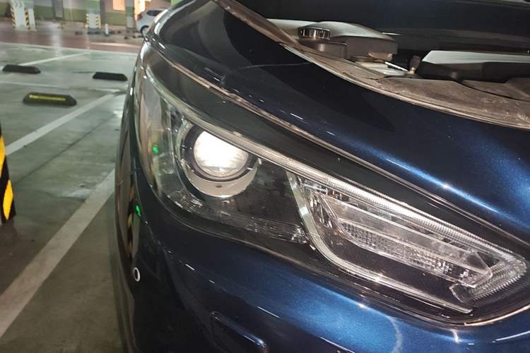 Used Infiniti QX60 2020 2.5 S/C Hybrid Two-Wheel-Drive Excellence Edition Right Front Headlight