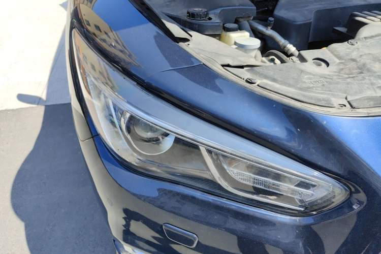 Used Infiniti QX60 2020 2.5 S/C Hybrid Two-Wheel-Drive Excellence Edition Right Front Headlight