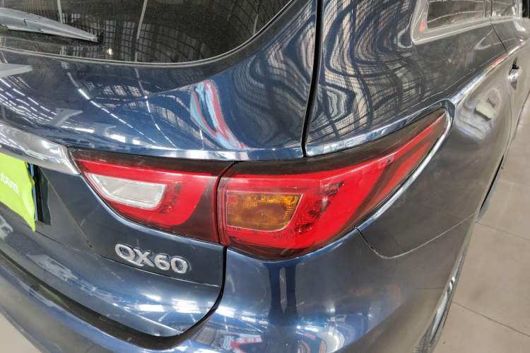 Used Infiniti QX60 2020 2.5 S/C Hybrid Two-Wheel-Drive Excellence Edition Right Rear Taillight