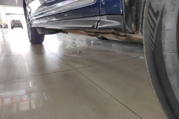 Used Infiniti QX60 2020 2.5 S/C Hybrid Two-Wheel-Drive Excellence Edition Right Side Sill