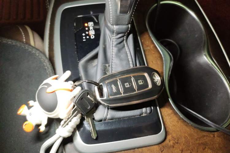 Used Infiniti QX60 2020 2.5 S/C Hybrid All-Wheel-Drive Versatile Edition Vehicle Key