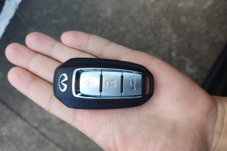 Used Infiniti QX60 2020 2.5 S/C Hybrid Two-Wheel-Drive Excellence Edition Vehicle Key