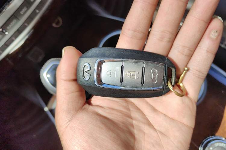 Used Infiniti QX60 2020 2.5 S/C Hybrid Two-Wheel-Drive Excellence Edition Vehicle Key