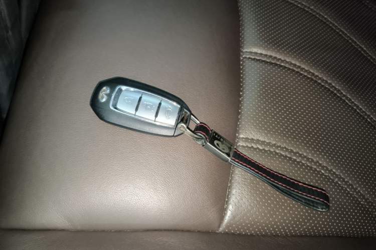 Used Infiniti QX60 2020 2.5 S/C Hybrid Two-Wheel-Drive Excellence Edition Vehicle Key