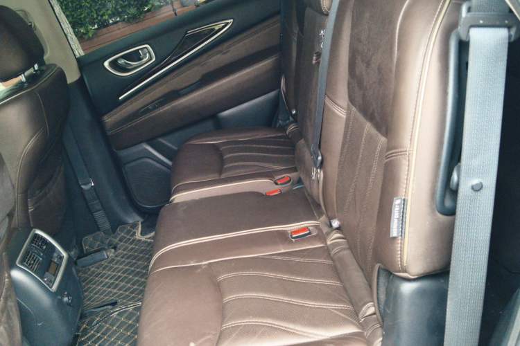 Used Infiniti QX60 2020 2.5 S/C Hybrid Two-Wheel-Drive Excellence Edition Left Rear Seat