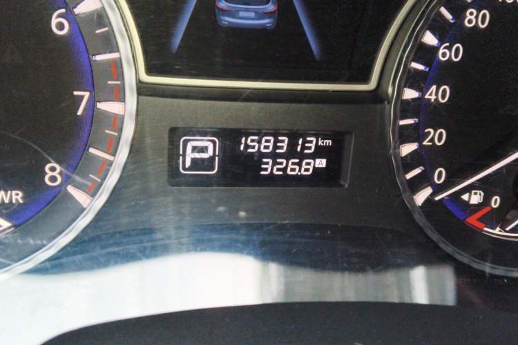 Used Infiniti QX60 2020 2.5 S/C Hybrid Two-Wheel-Drive Excellence Edition Odometer Close Up
