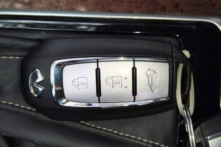 Used Infiniti QX60 2020 2.5 S/C Hybrid Two-Wheel-Drive Excellence Edition Vehicle Key