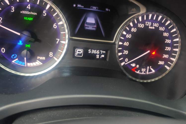 Used Infiniti QX60 2020 2.5 S/C Hybrid Two-Wheel-Drive Excellence Edition Odometer Close Up