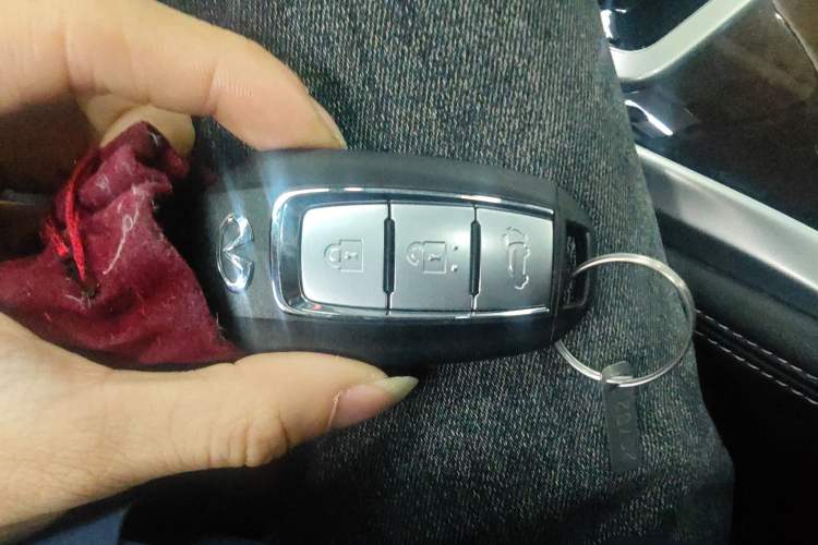 Used Infiniti QX60 2020 2.5 S/C Hybrid Two-Wheel-Drive Excellence Edition Vehicle Key