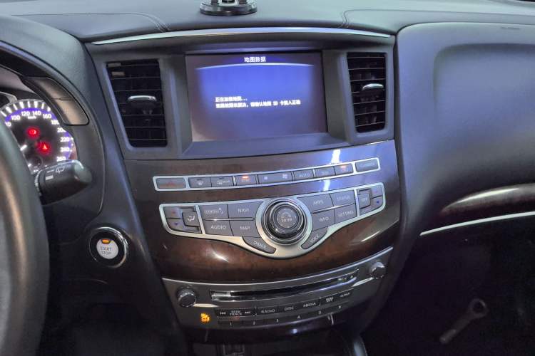 Used Infiniti QX60 2020 2.5 S/C Hybrid Two-Wheel-Drive Excellence Edition Audio And AC Panel