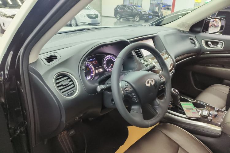 Used Infiniti QX60 2020 2.5 S/C Hybrid Two-Wheel-Drive Excellence Edition Center Console