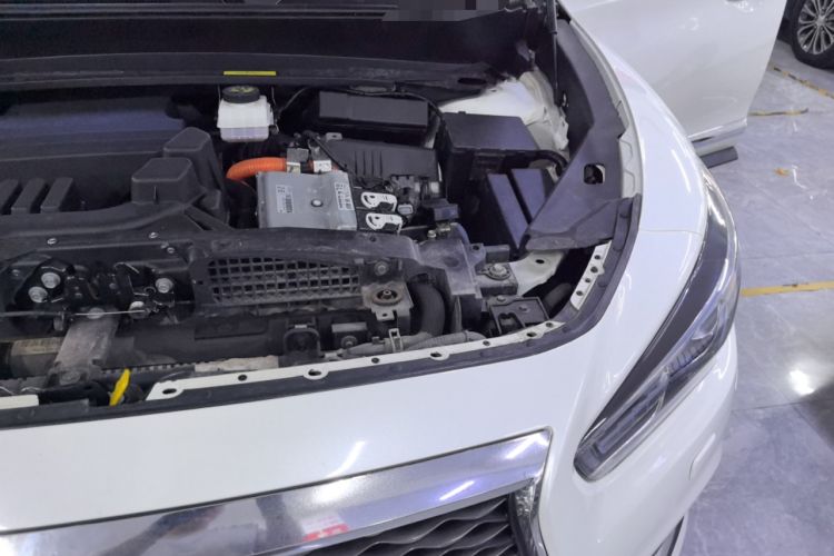 Used Infiniti QX60 2020 2.5 S/C Hybrid Two-Wheel-Drive Excellence Edition Engine Bay Left