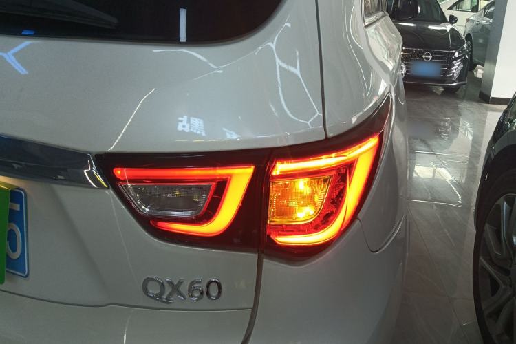 Used Infiniti QX60 2020 2.5 S/C Hybrid Two-Wheel-Drive Excellence Edition Exterior 6